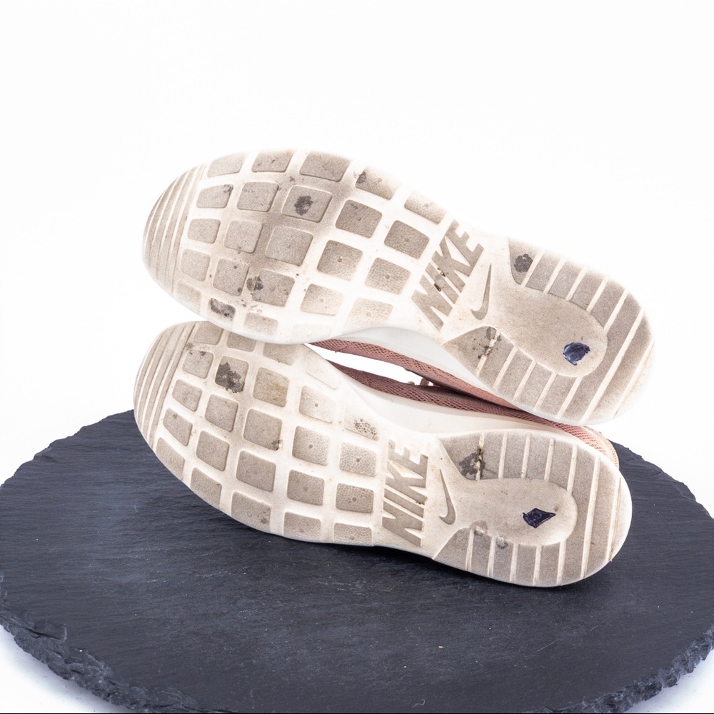 Nike Tanjun SE Womens Shoes Size 8 - Picture 8 of 8